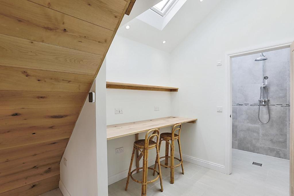 Luxury Cotswold Cottage With Hot Tub In Stow On The Wold! Exterior photo
